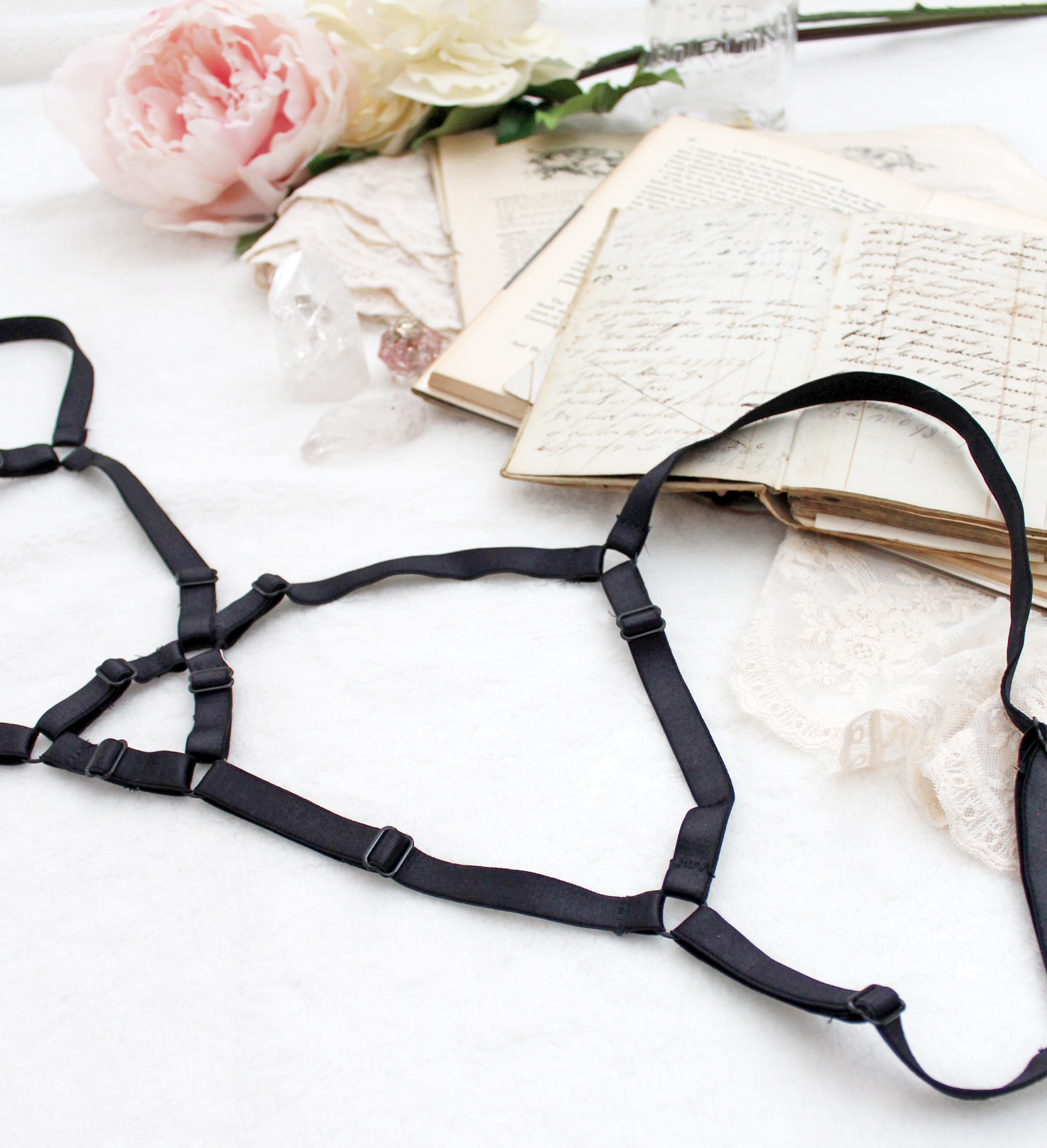 Tundra Cage Bra, Panty and Body PDF Tutorial - Image 6