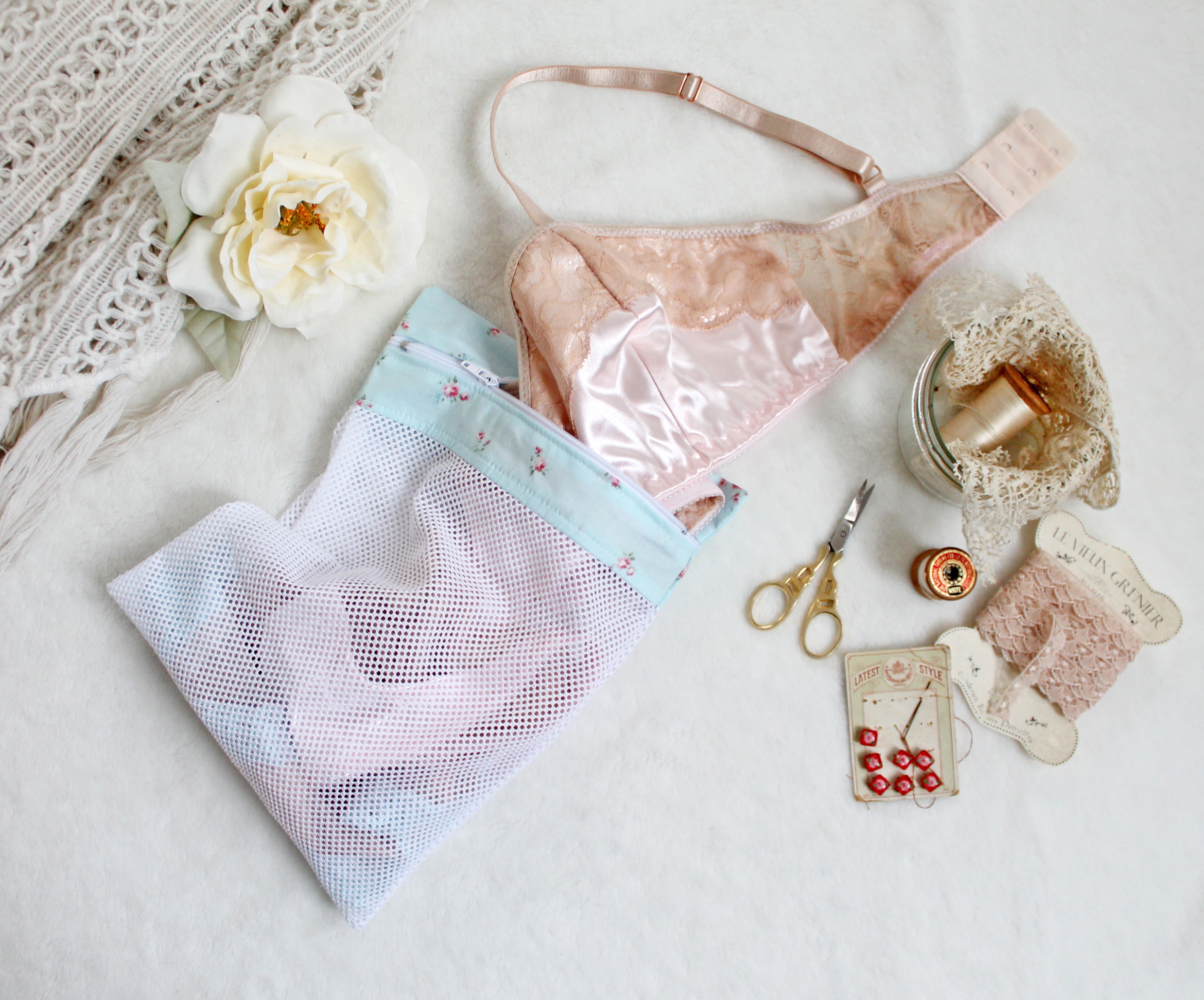 Free Lingerie Wash Bag Pattern and Tutorial – Ohhh Lulu